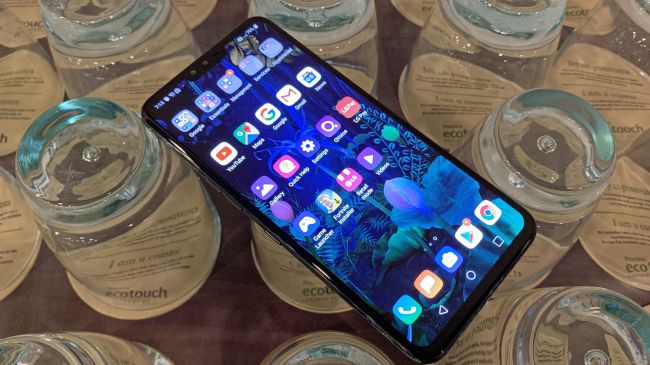 معرفی تلفن‌ هوشمند LG V50 ThinQ 5G