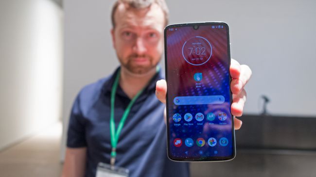 MOTO Z4