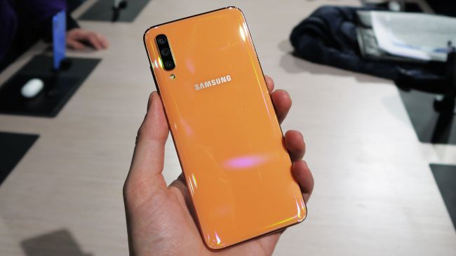 معرفی تلفن‌ هوشمند Samsung Galaxy A90 5G